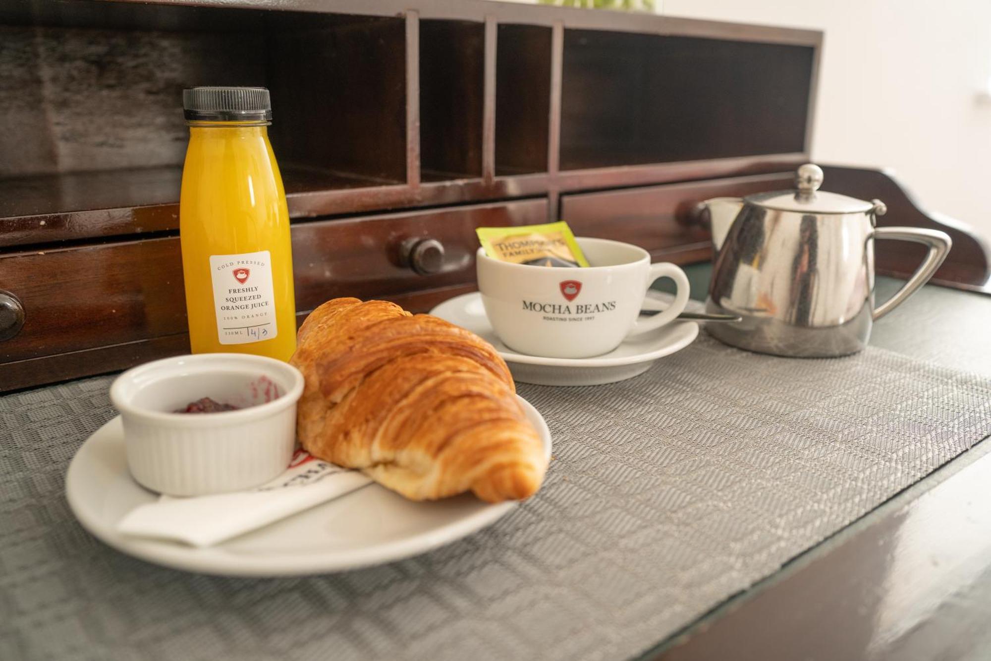 Bed and Breakfast Mocha Newcastle Galway Exterior foto